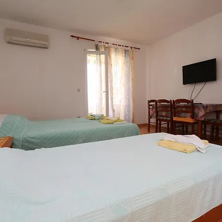 Apartments Antoneta Makarska Exterior photo