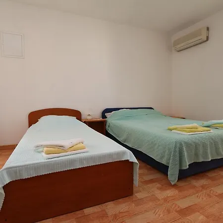 Apartments Antoneta Makarska Exterior photo