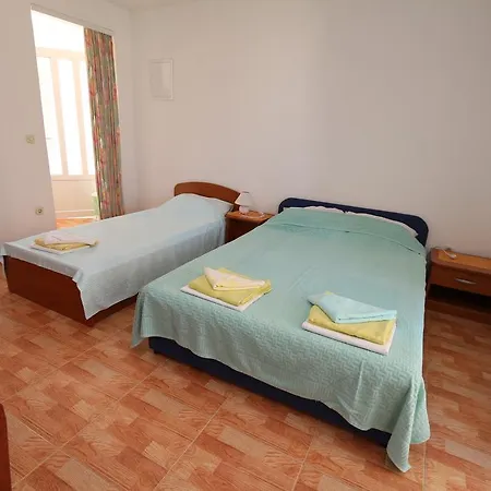 Apartments Antoneta Makarska Exterior photo