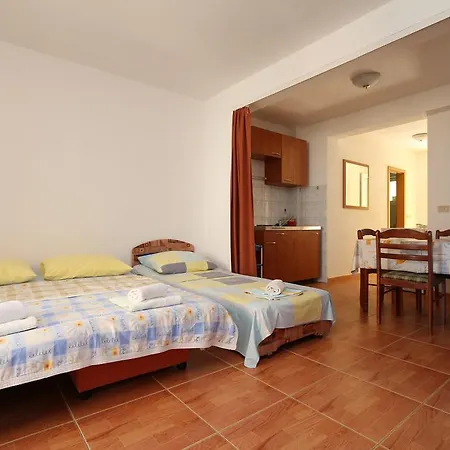 Apartments Antoneta Makarska Exterior photo