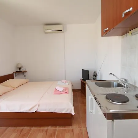 Apartments Antoneta Makarska Exterior photo