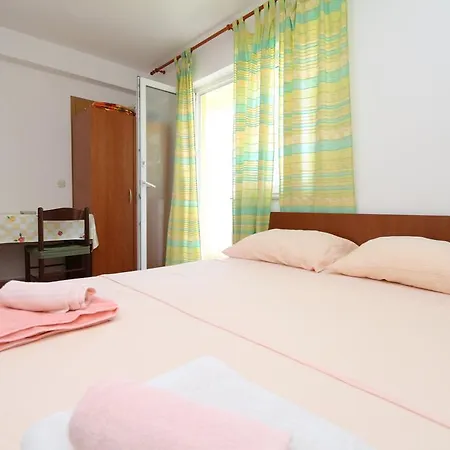 Apartments Antoneta Makarska Exterior photo