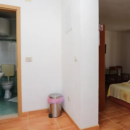 Apartments Antoneta Makarska Exterior photo